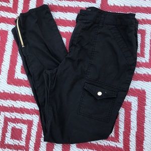Jaanuu scrub pants medium.